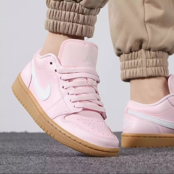 Nike Air Jordan 1 Low "Arctic Pink DC0774-601 - Picture 4 of 14